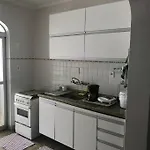 Amplo Apartamento, Moderno, Ventilado, Impecavel.