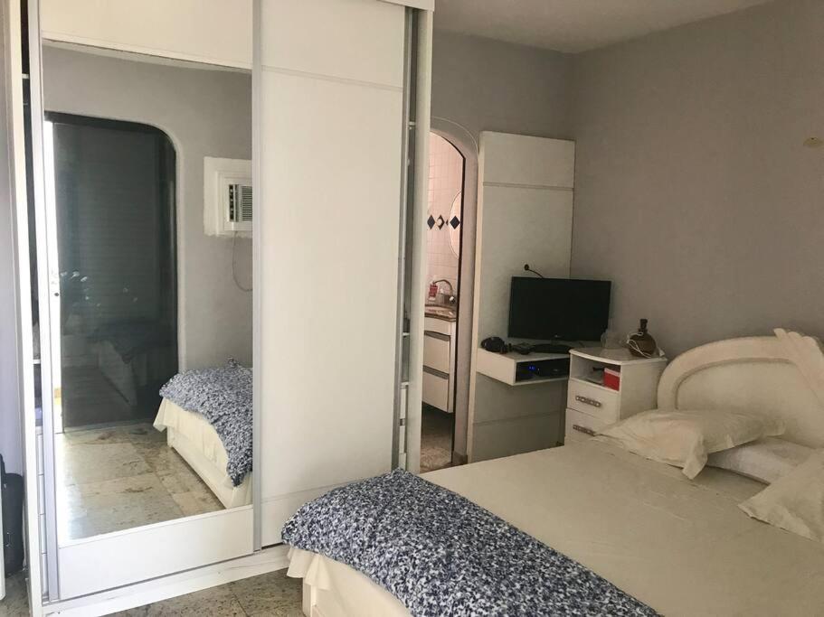Apartment Amplo Apartamento, Moderno, Ventilado, Impecavel. Guaruja